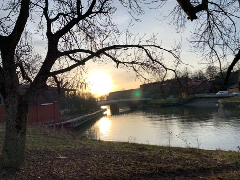 48B54AF3-FECB-4FB3-8468-BF8D0330C72D