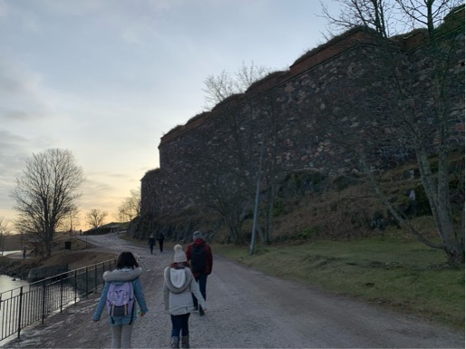 48A4DC84-858B-40FC-B47E-B28D0F2BB4F1