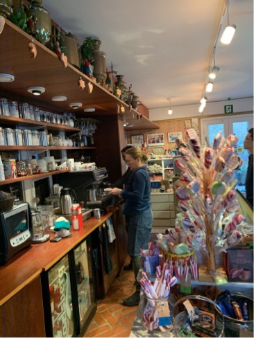 4AADB92E-BFCE-497A-8779-2384F875FE65