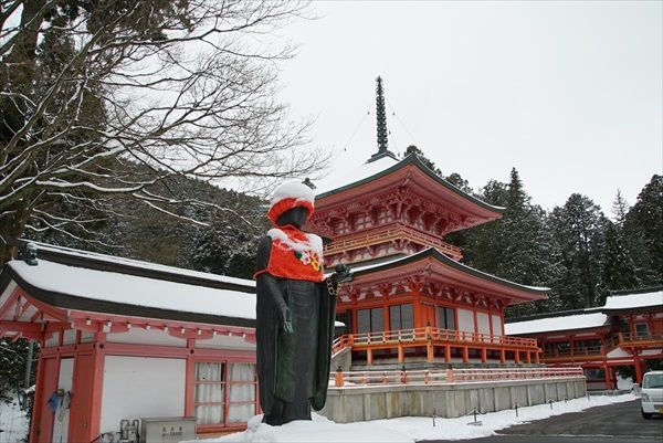 雪景色の比叡山延暦寺 琵琶湖を見渡せる観光スポット 千葉 京都観光 見て遊べるスポットを写真で紹介