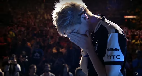 瑞典leffen 悲願のevo制覇 スマブラdx部門で優勝 米hungrybox戦での逆転劇も話題に Evo 2018 格ゲーブログ 仮