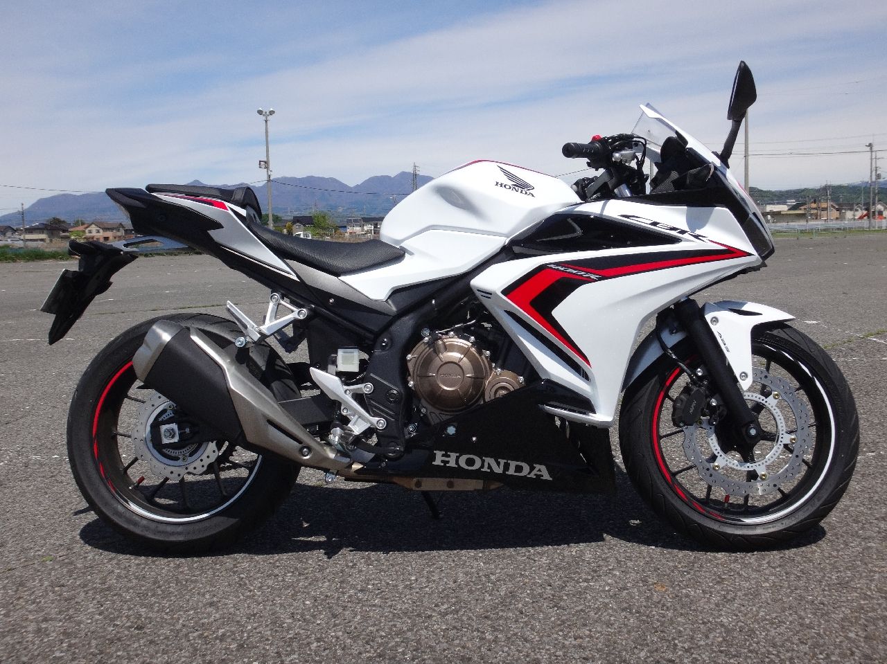 Cbr400r Nc56 と400x Nc56 の比較画像 ゆみゆみ バイク沼の散在禄