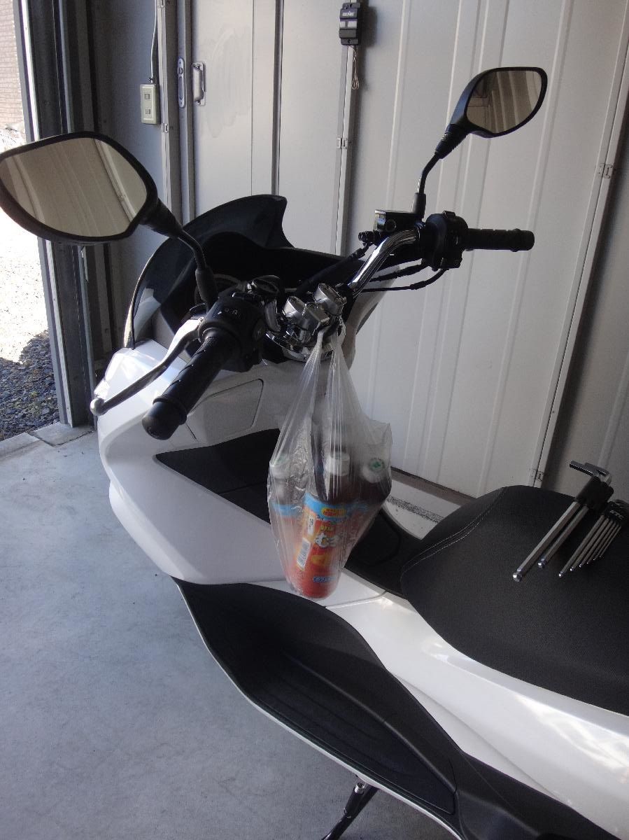 Pcx125 Jf56 にコンビニフック付けてみた Cbr400r ｎc56 と400x Nc56 の散在禄