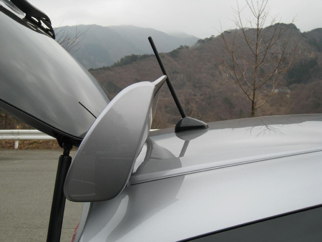 スポイラーとアンテナ | www.unimac.az