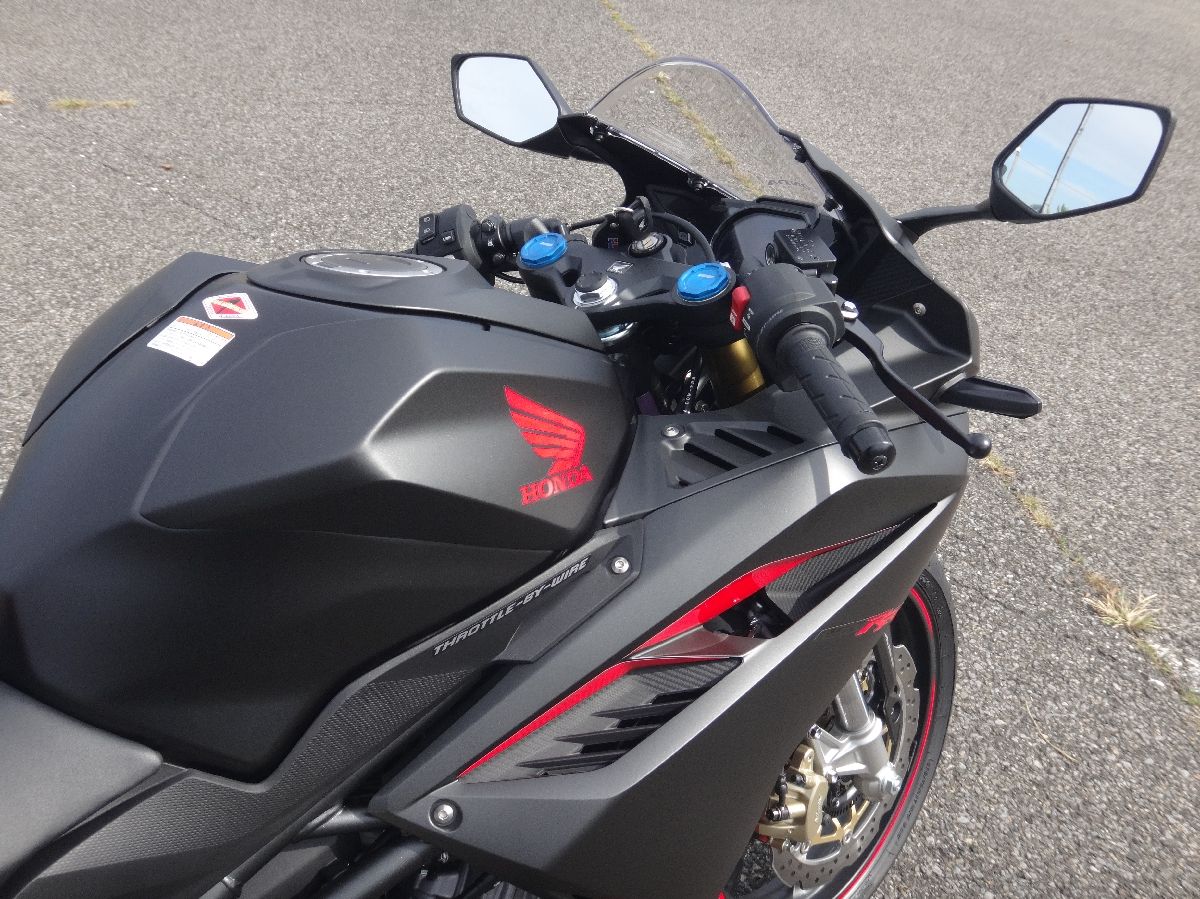 Cbr250rrコーションステッカー剥ぐぜ Cbr400r nc56 と400x Nc56 の散在禄