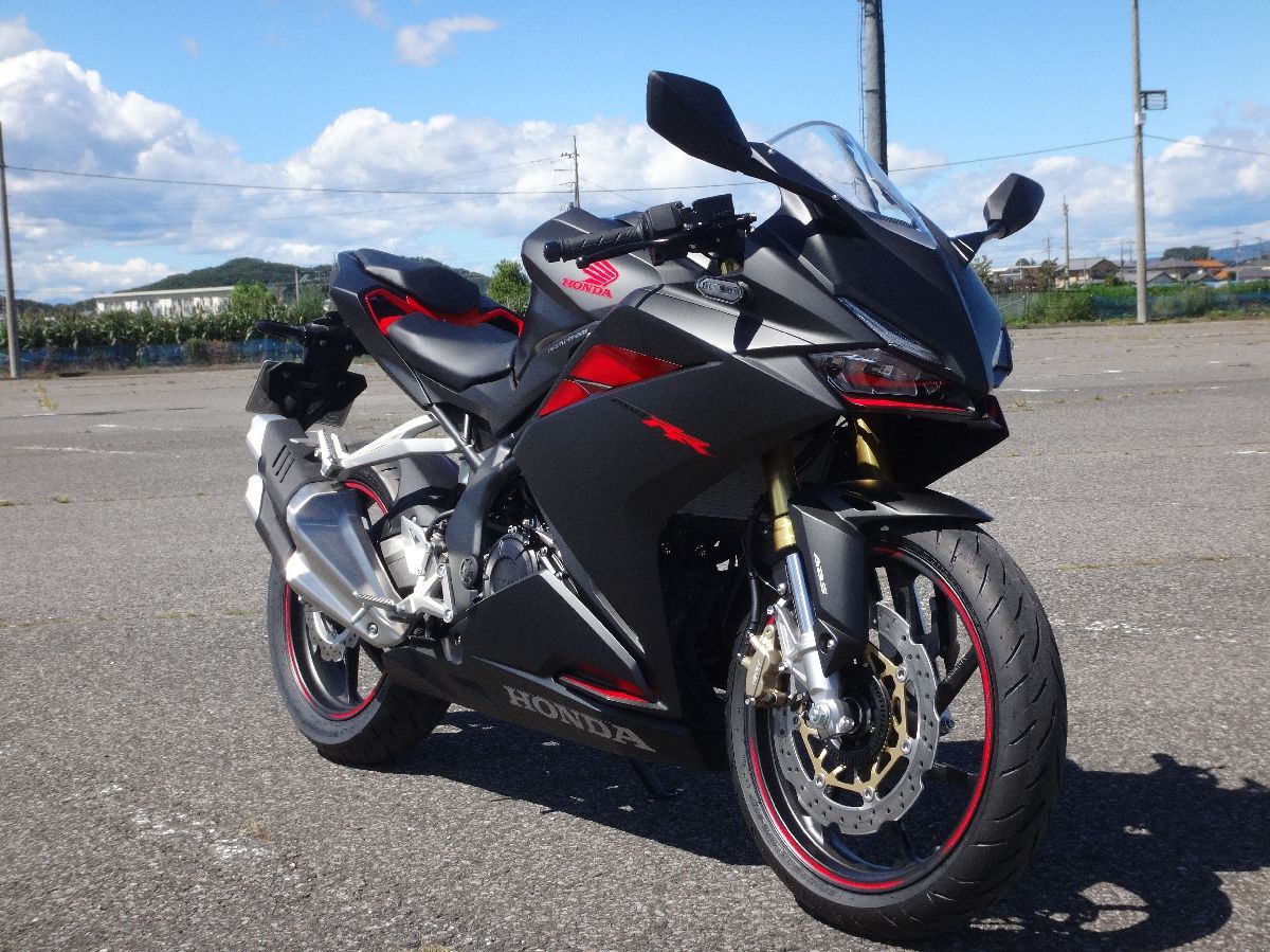 Yzf R25 Rg10j とcbr250rr Mc51 の比較 ゆみゆみ バイク沼の散在禄