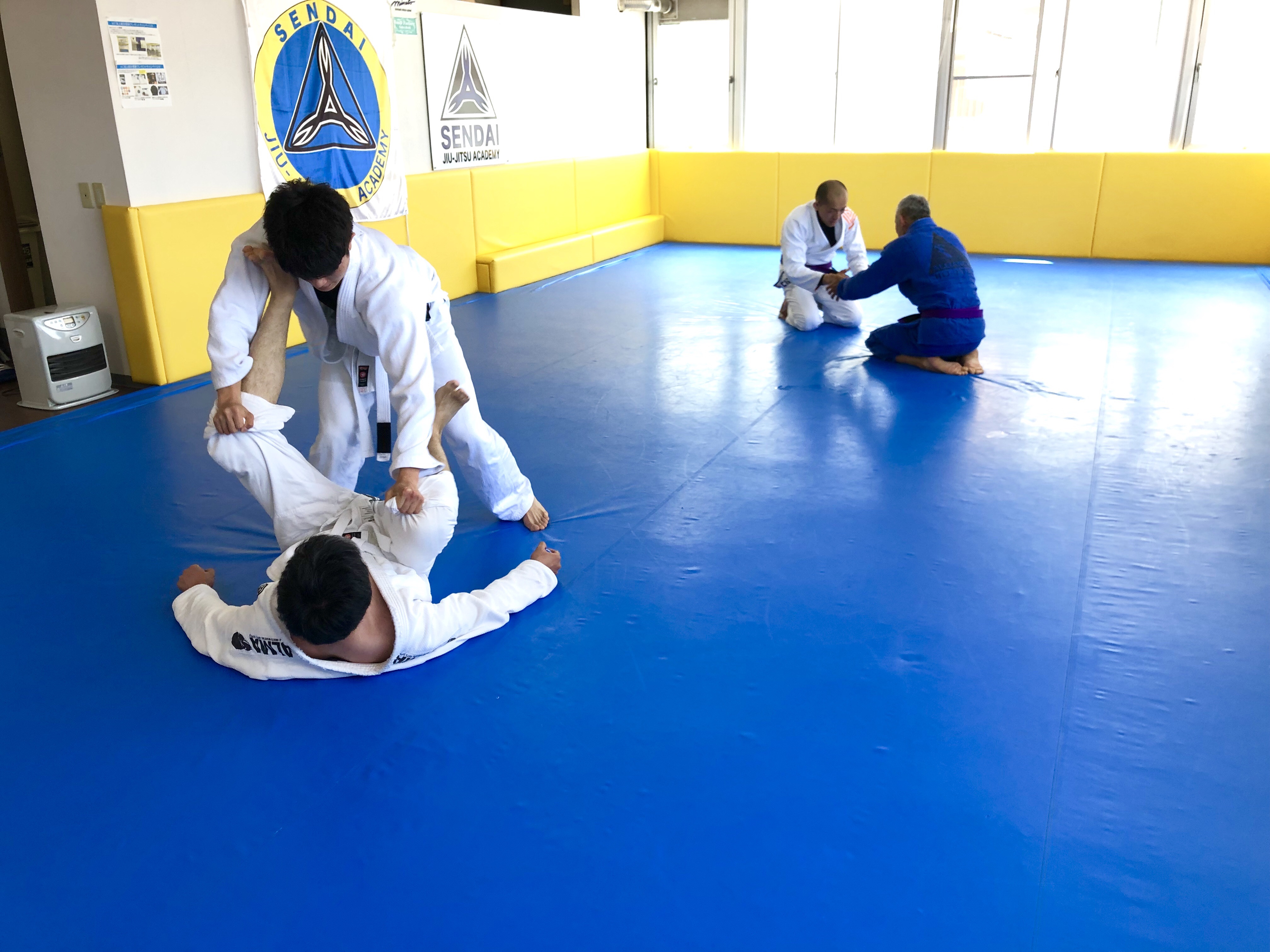 夏までに筋肉質のカラダに 1時間で700kcal消費するブラジリアン柔術 1 2 東京カレンダー