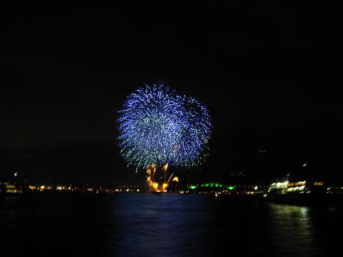25 014
