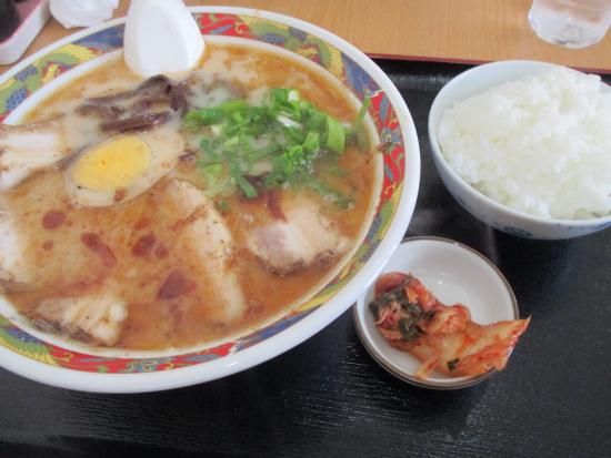 ムツゴロウ黒瀬店ラーメンライス かくれんぼ です