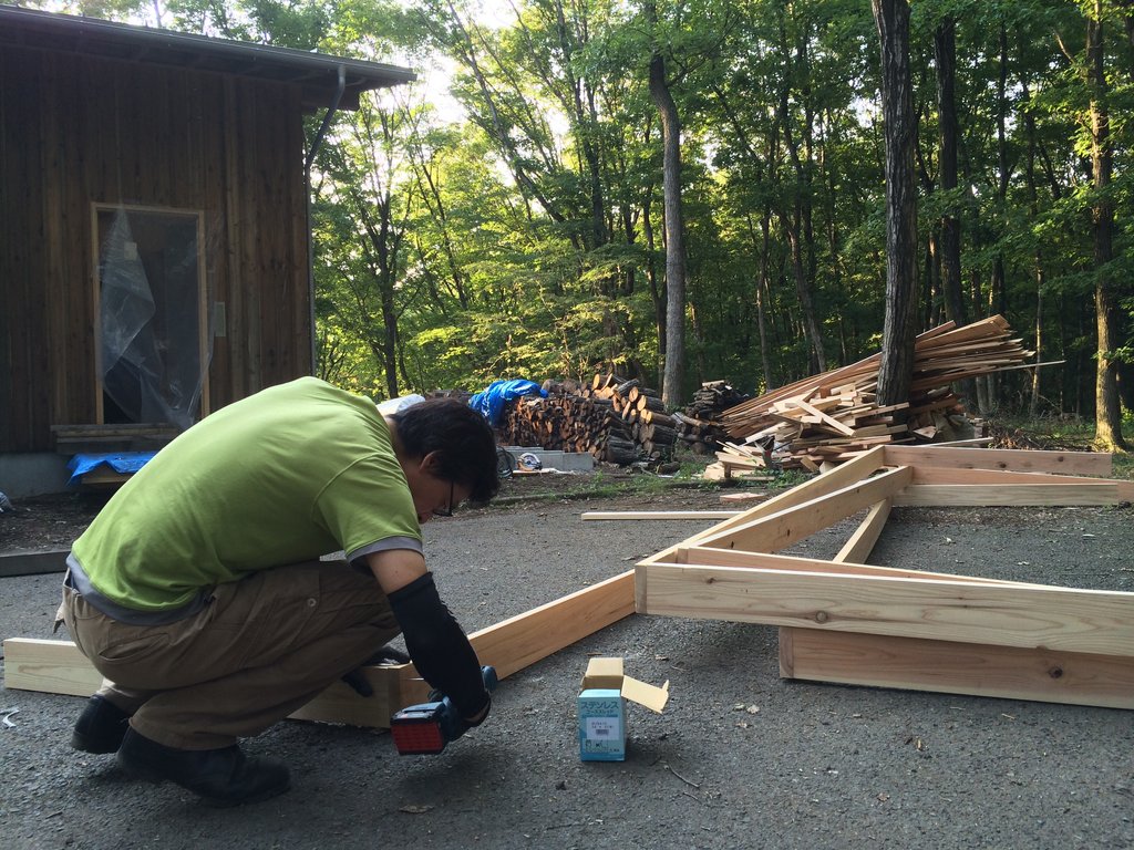 薪棚を作ってみた 赤城南麓移住日記