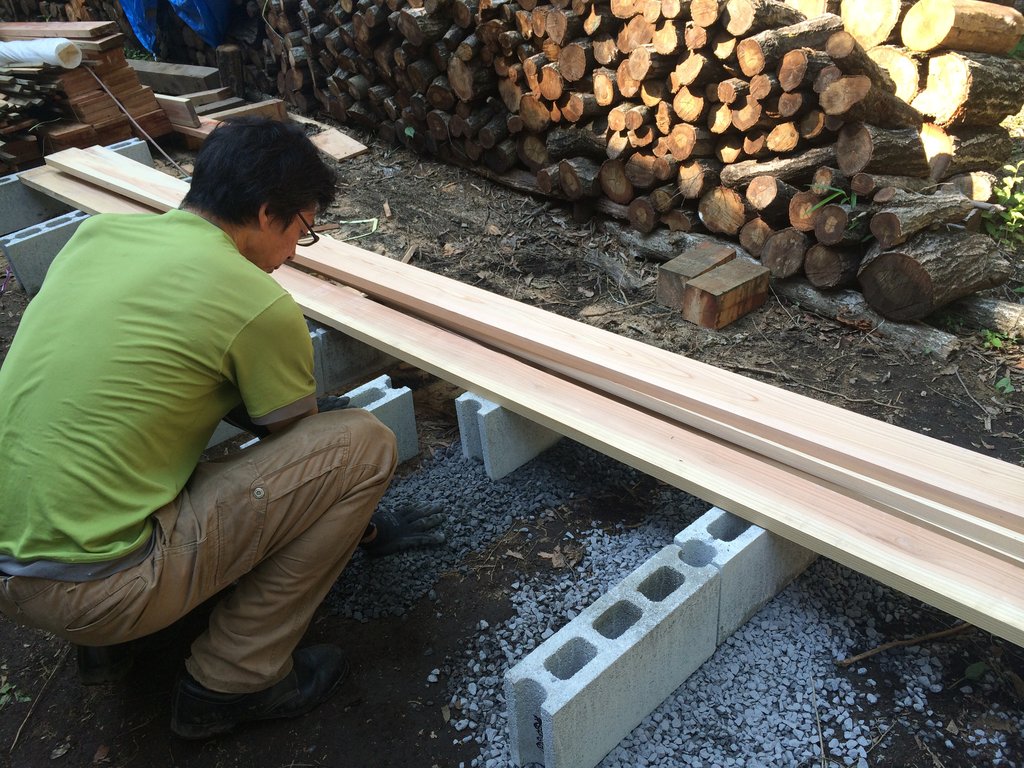 薪棚を作ってみた 赤城南麓移住日記