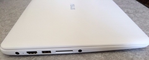 Chromebook C300MA 左側面