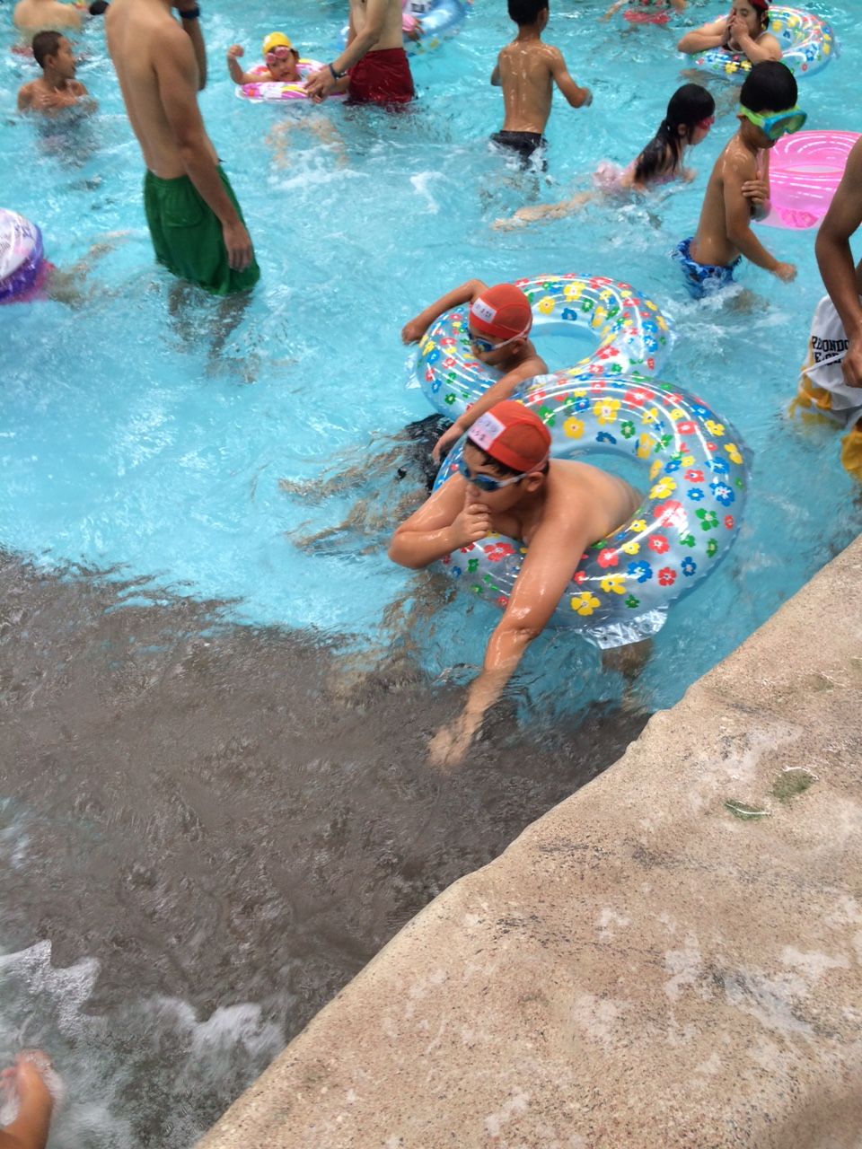 群馬カリビアンビーチに来ました あばれんぼうの王様たち