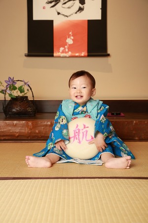 和室写真 一歳誕生日 レンタル着物
