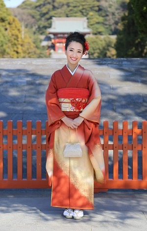 成人振袖前撮り 屋外 鶴岡八幡宮