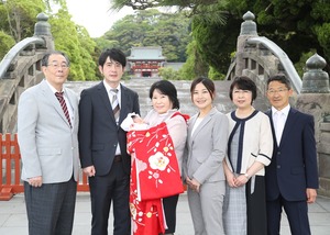 鎌倉お宮参り　鶴岡八幡宮　屋外撮影