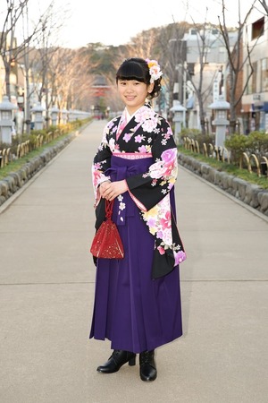 鎌倉小学生卒業袴女児1