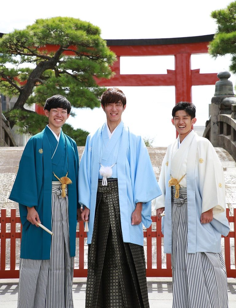 友達同士で 成人男子 着物で写真撮影 鎌倉着物スタジオぶろぐ 友達同士で 成人男子 着物で写真撮影 鎌倉着物スタジオぶろぐ
