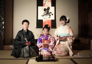 鶴岡八幡宮七五三家族写真館 着物