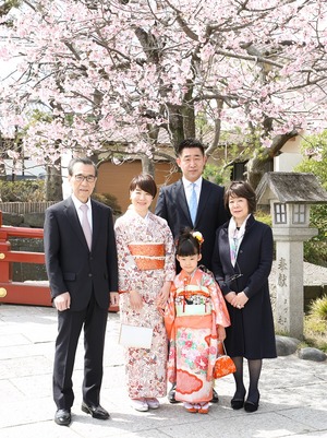 鶴岡八幡宮七五三 桜ロケーション撮影