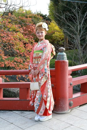 鶴岡八幡宮成人振袖写真２ (1)