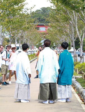 鎌倉成人式男子紋服袴 着物スタジオ撮影