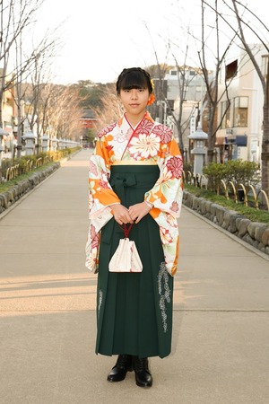 鎌倉小学生卒業袴女児3