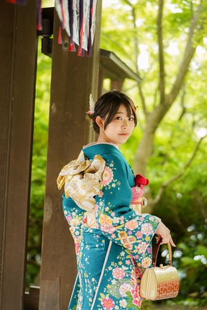 成人式 振袖 前撮り 神社 ロケーションフォト8