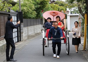 成人振袖前撮り 屋外撮影 家族写真 人力車ロケーション