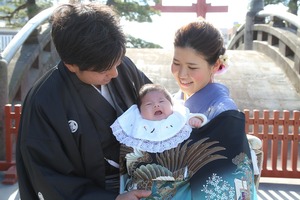 初宮参り　家族撮影　屋外撮影