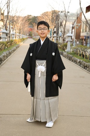鎌倉小学生卒業袴男児1