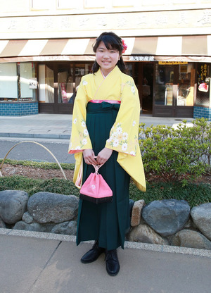 鎌倉小学生卒業袴 イエロー小袖緑袴