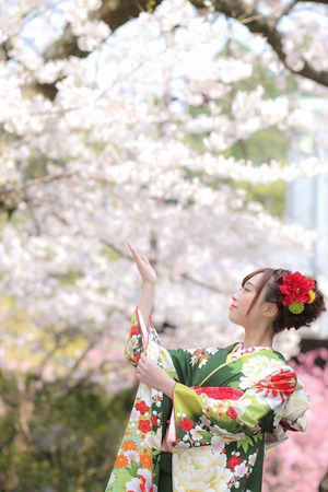 さくら振袖 桜屋外ロケーション