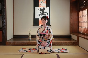 鎌倉十三参り振袖和室写真