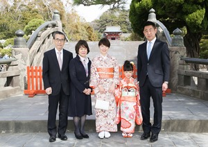 鶴岡八幡宮七五三 屋外ロケーション撮影