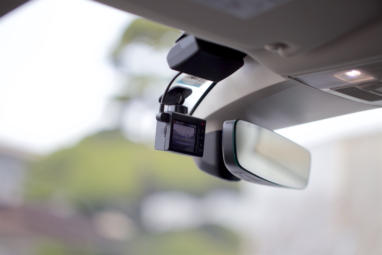 パサートにドライブレコーダーを取り付けました Kamarin Net