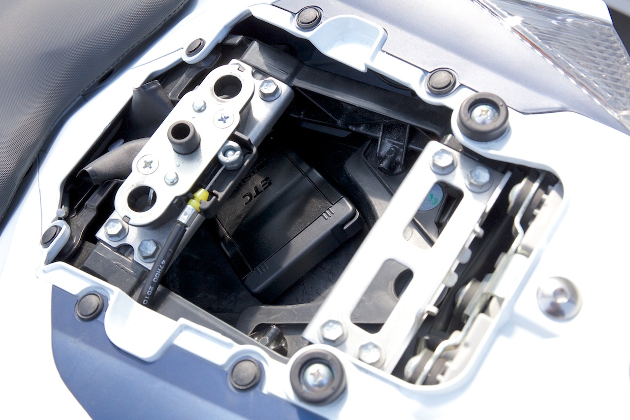 ミツバサンコーワ 分離型ETC車載器 MSC-BE51 取付け完了！ : kamarin.net