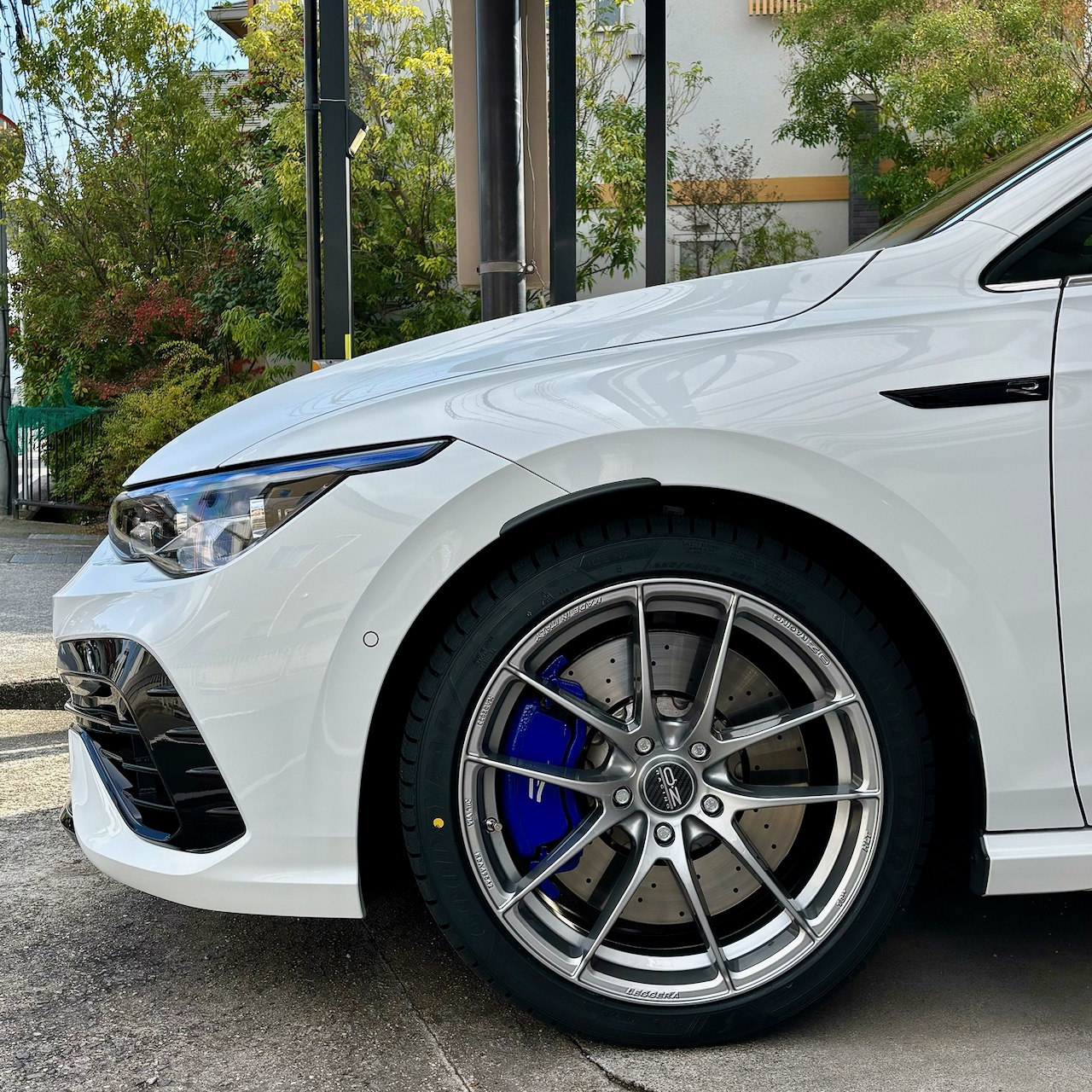 Golf R Variant スタッドレスタイヤに交換 ホイールはOZなのだ 