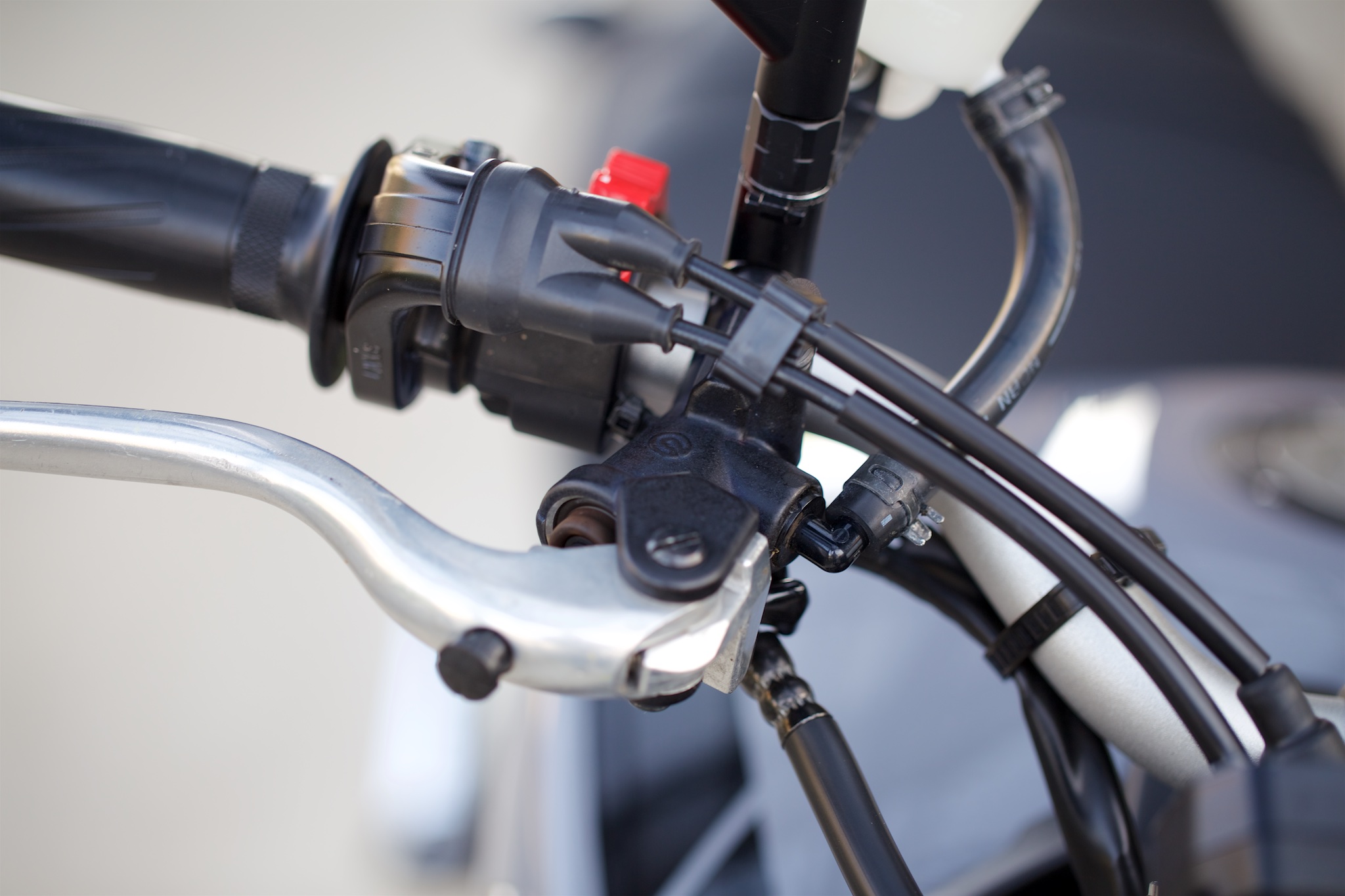 j*1様 ヤマハ純正ブレンボ　セミラジアルマスター　YZF-R1 YZF-R6 マジェスティS YZF-R1用 16mm 純正ブレンボ セミラジアル