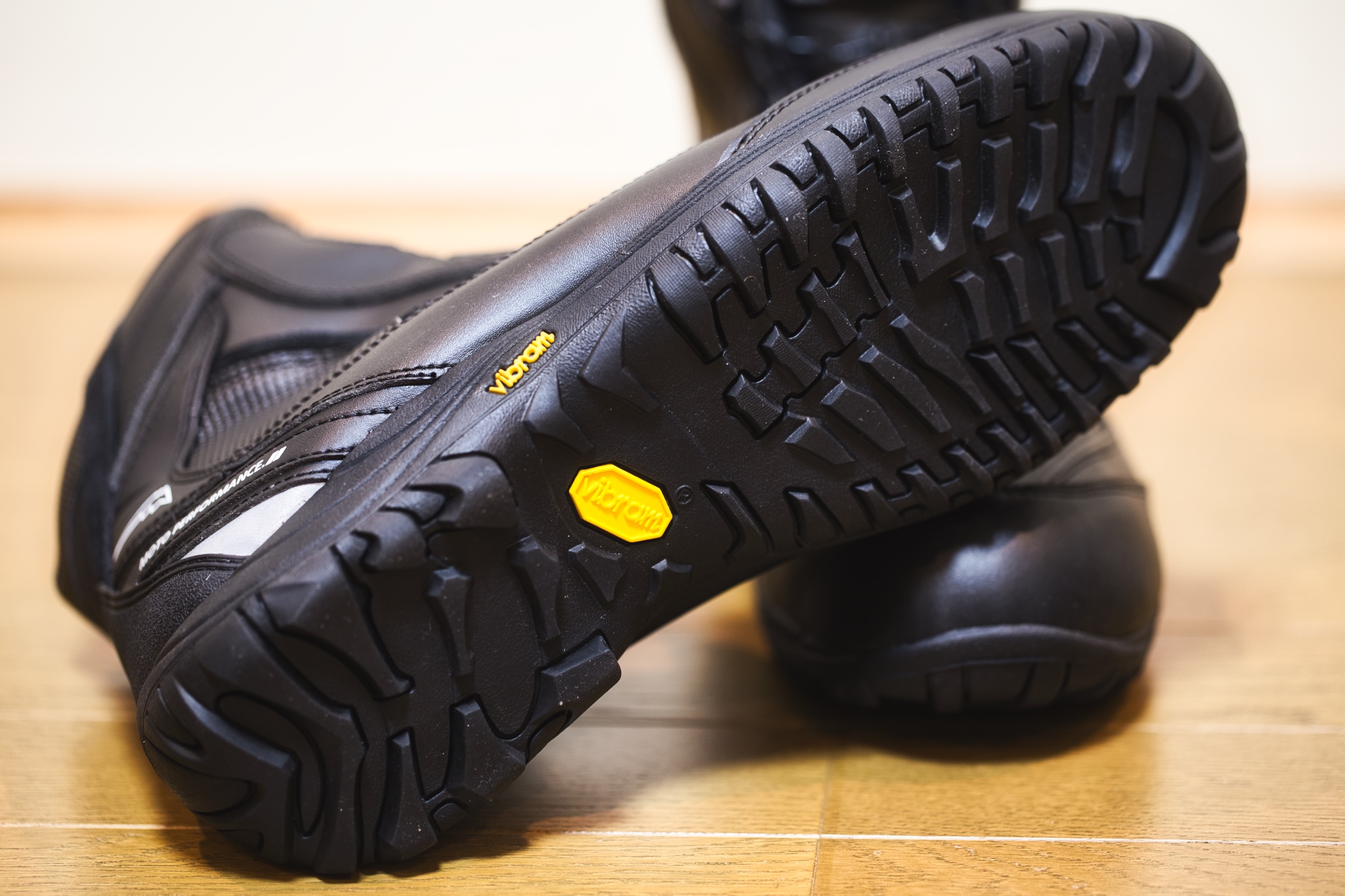 アドーネシューズ - バイク用品｜クシタニオンラインストア