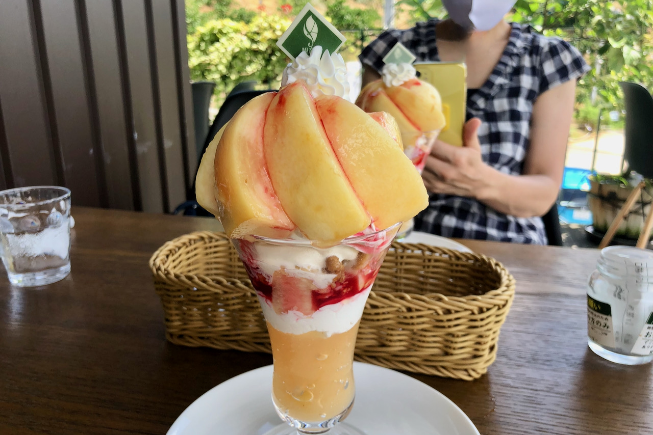 和歌山県産ももパフェ めちゃウマですぜ Kamarin Net