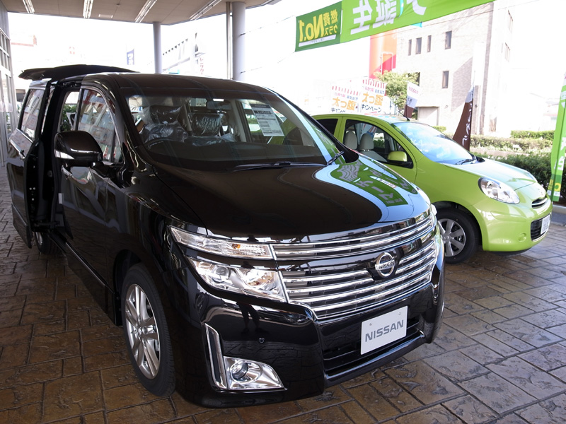 新型エルグランド視察 Kamarin Net