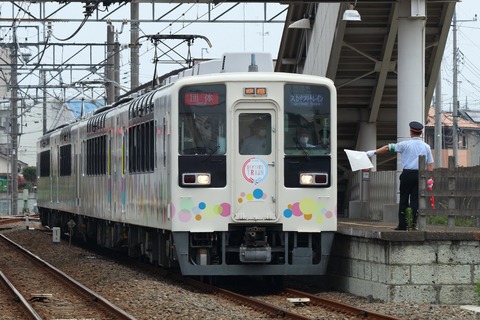 6/13 東武線 634型スカイツリートレイン団臨 : かめの出札窓口S