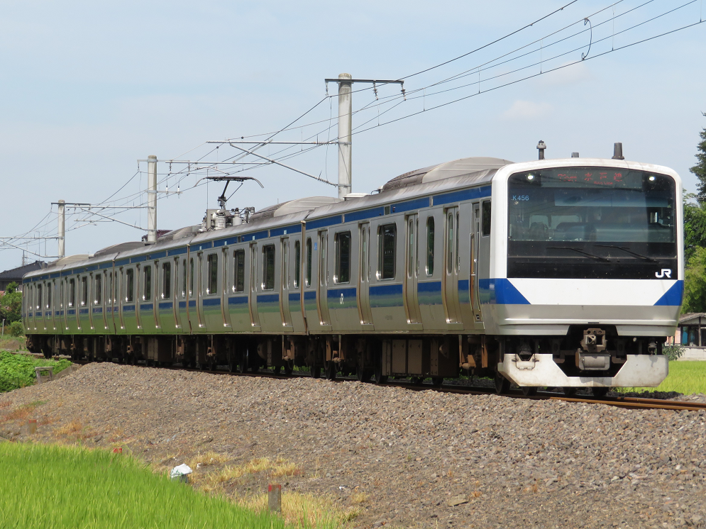 8/19 水戸線 E501系・E531系 : かめの出札窓口S