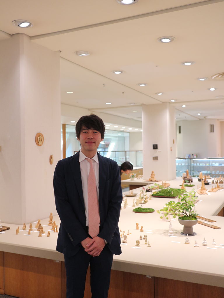 二見光宇馬展～ : 本小松石採掘 亀川石材店