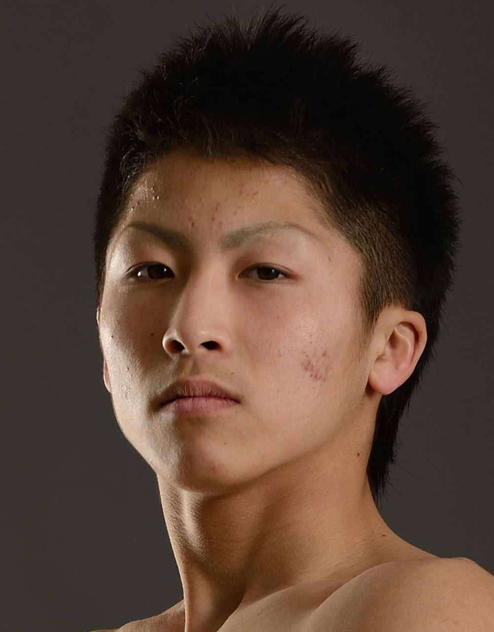 ニュース 井上 尚弥選手 プロ４戦目で日本王座挑戦へ ブレぶろ