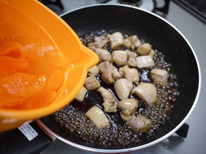 鶏肉ゴロゴロの親子丼９-2