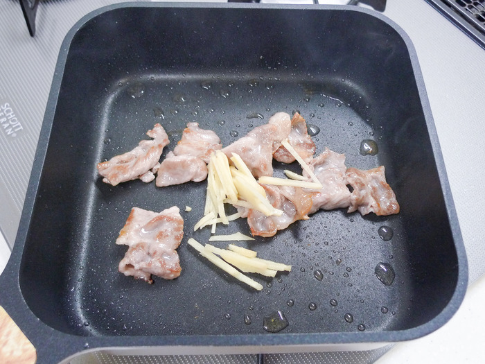 豚ロース肉とチンゲン菜の生姜風味炒め8