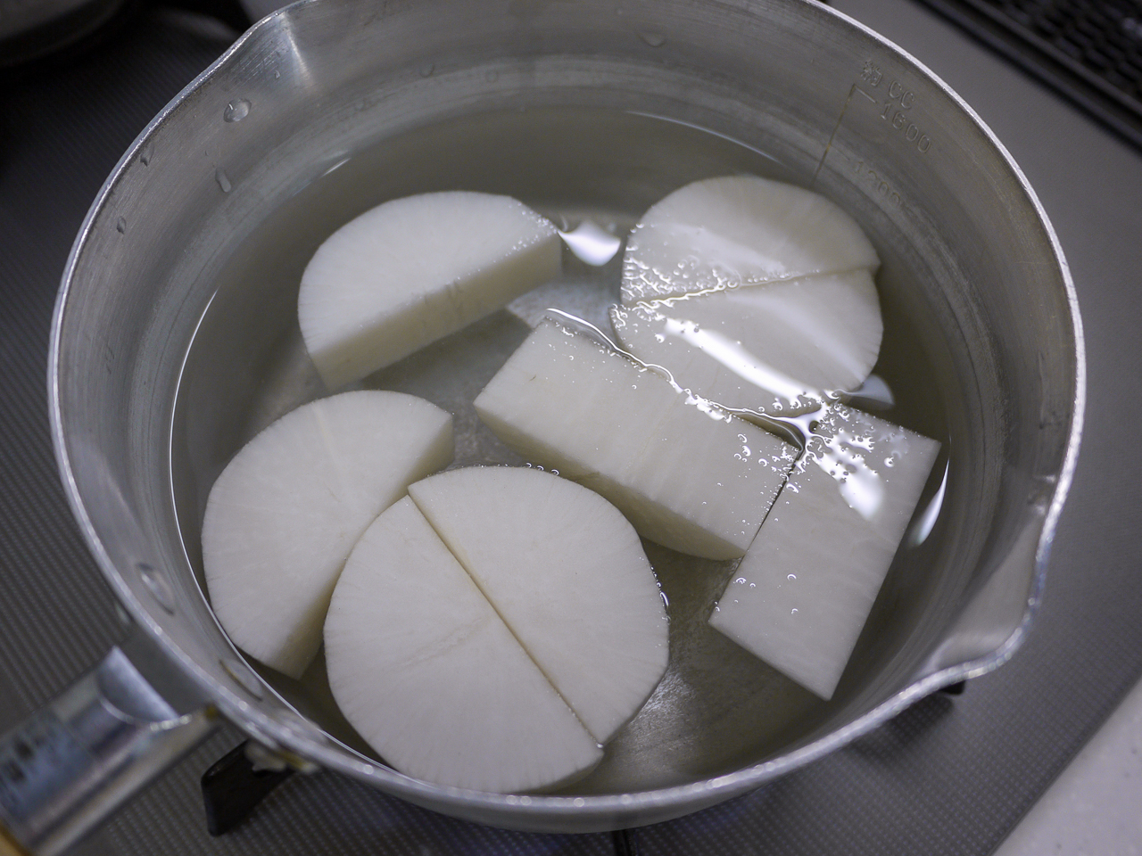 強火で作る味がシミシミ ぶり大根 どん兵衛ラー油香る太そば Sake To Ryouri Powered By ライブドアブログ