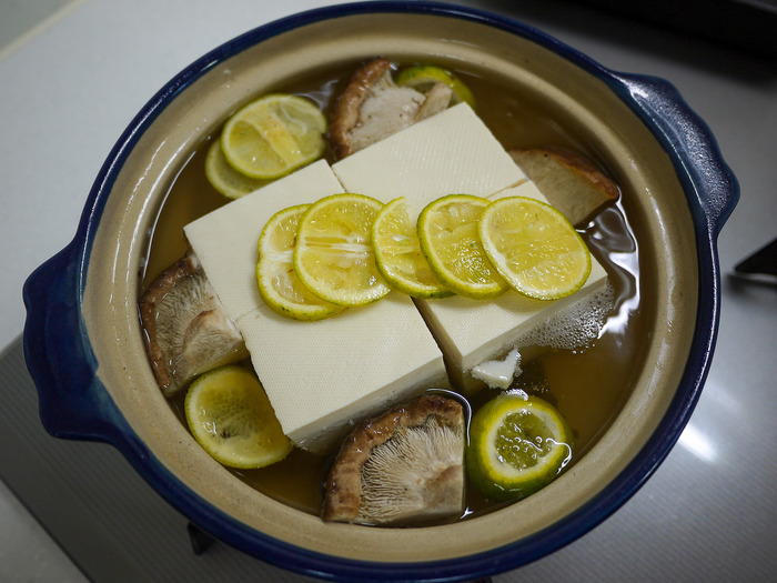 スダチで香りの湯豆腐9